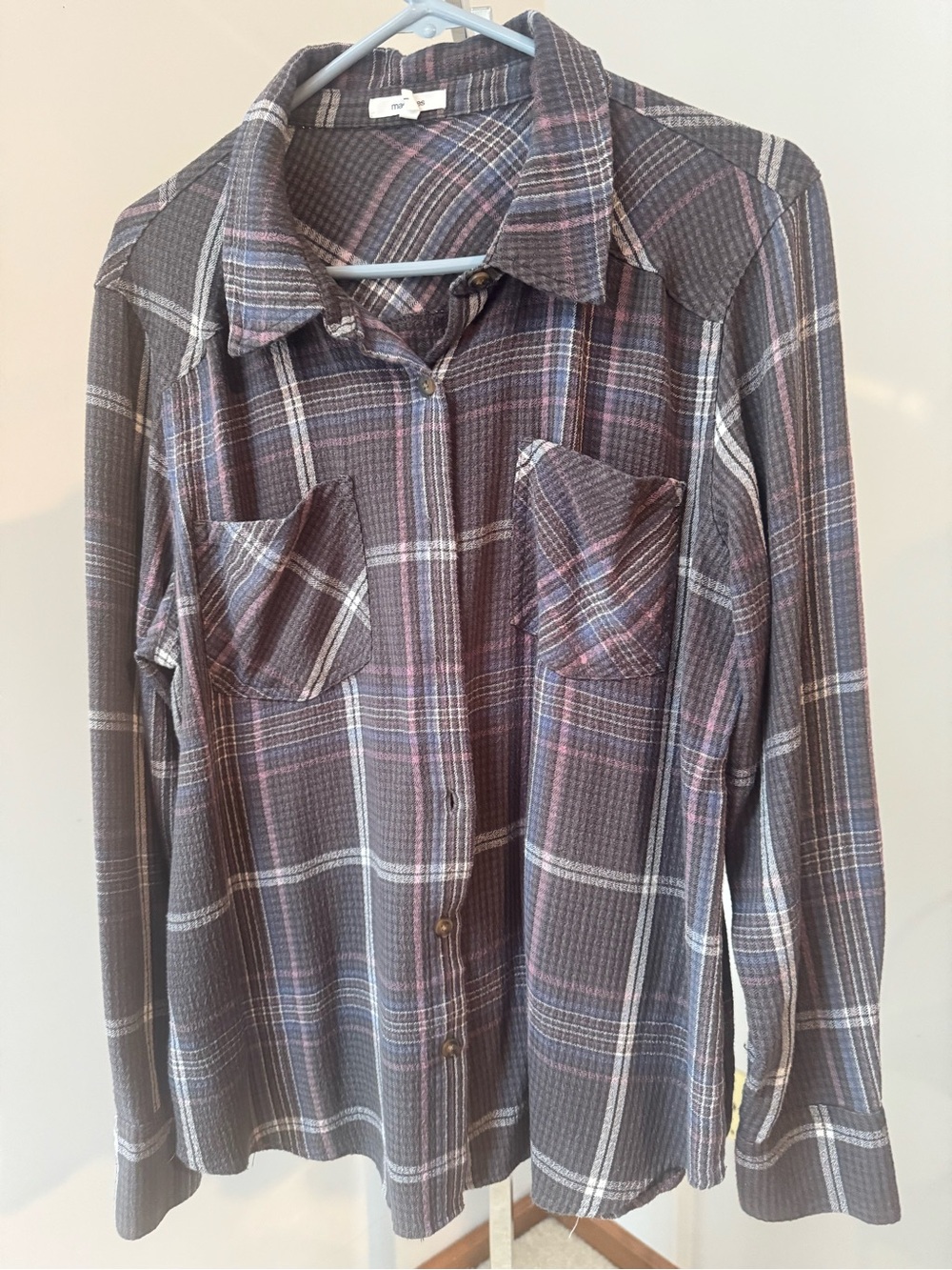 Maurices Gray Plaid Button-Up Shirt
